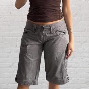 y2k grey capri shorts gorpcore